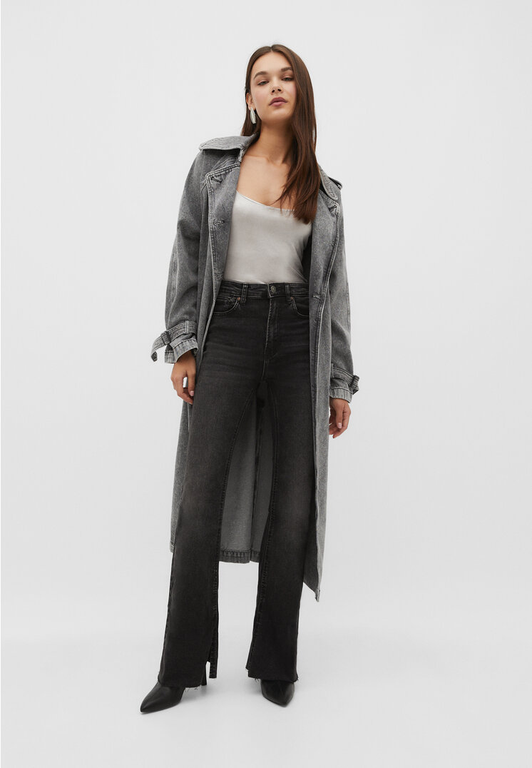 

Stradivarius Rozszerzane jeansy z rozcięciami Czarny denim 36