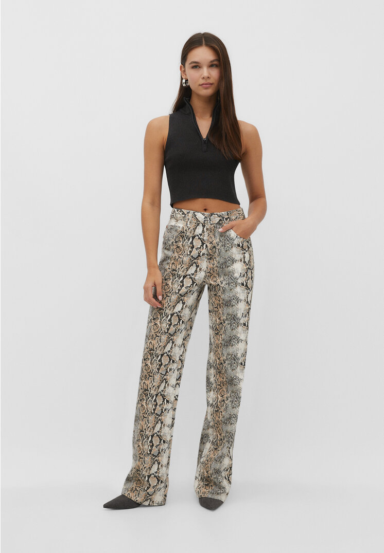 

Stradivarius Straight Fit Jeans mit weitem Bein D92 Steingrau 36