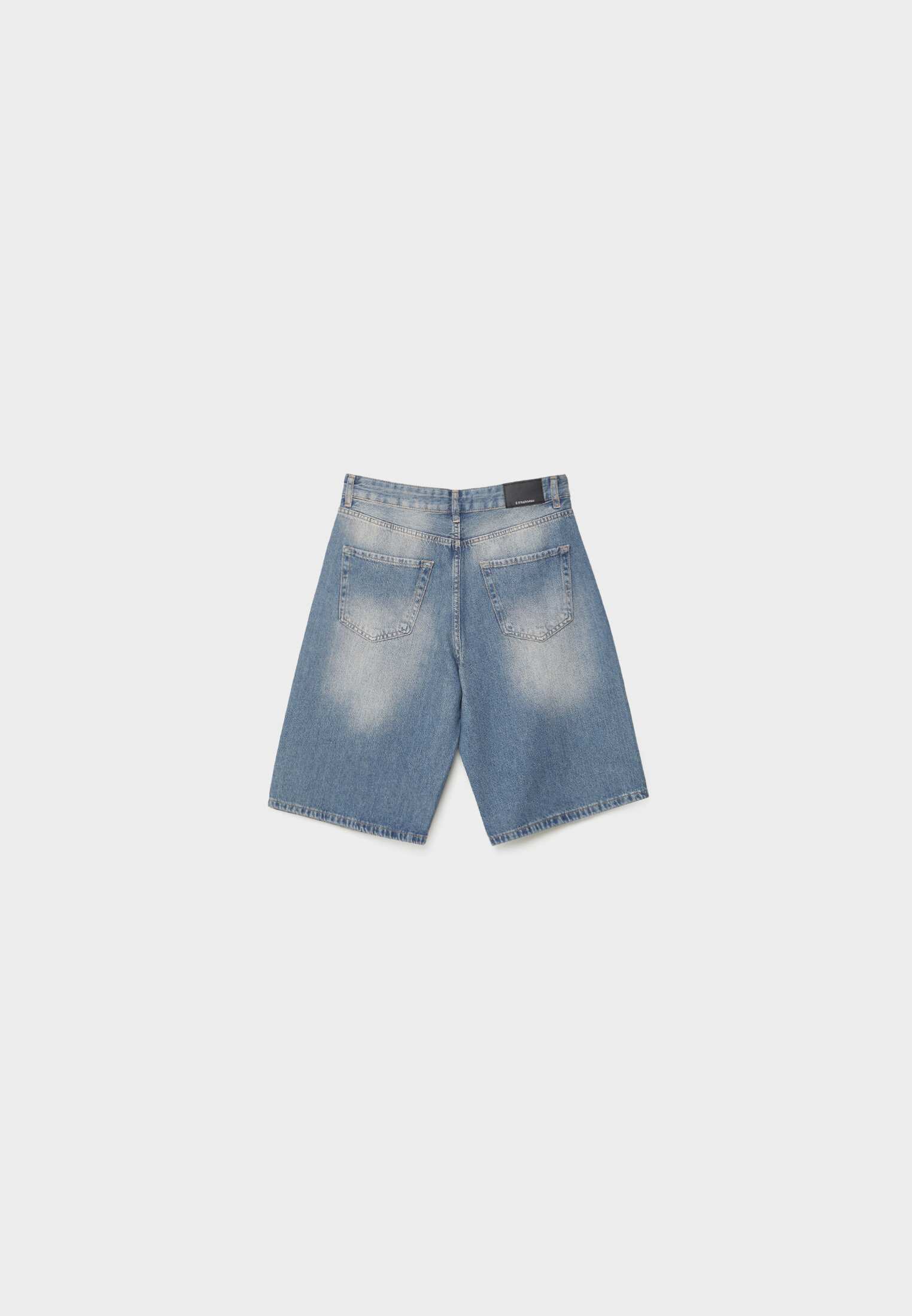 Short en best sale jean stradivarius