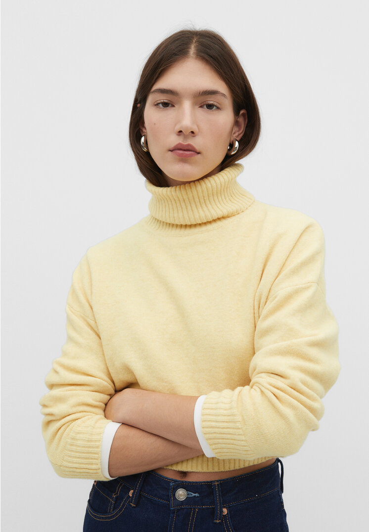 

Stradivarius Strickpullover aus weichem Material Pastellgelb S