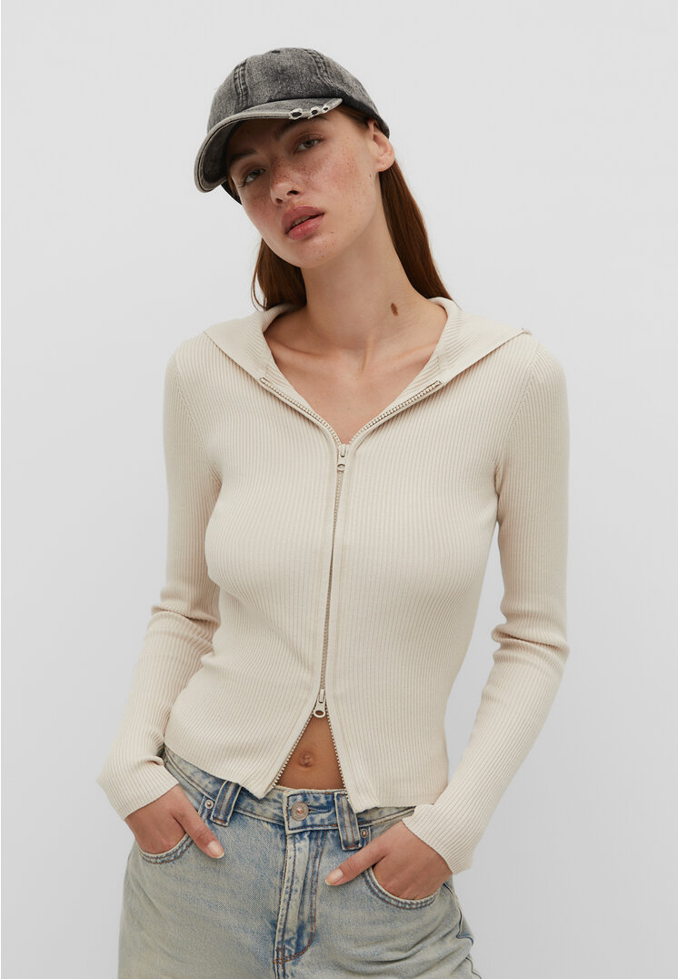 

Stradivarius Strickcardigan mit Kapuze Steingrau S