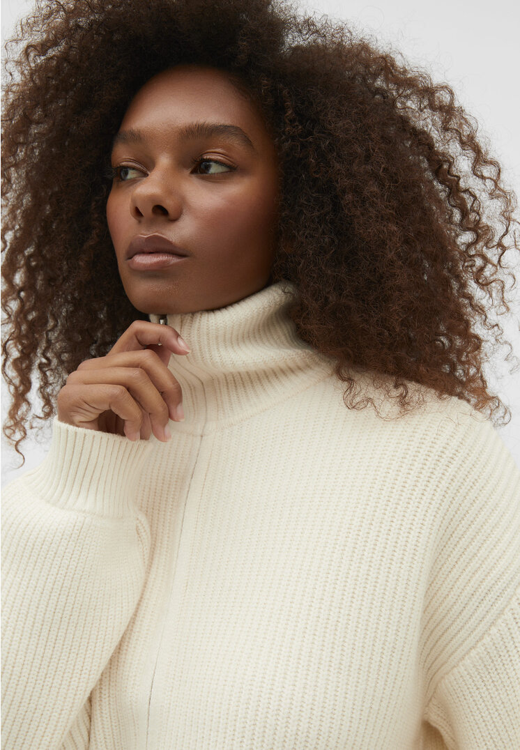 

Stradivarius Strickjacke mit Reißverschluss Vanille M