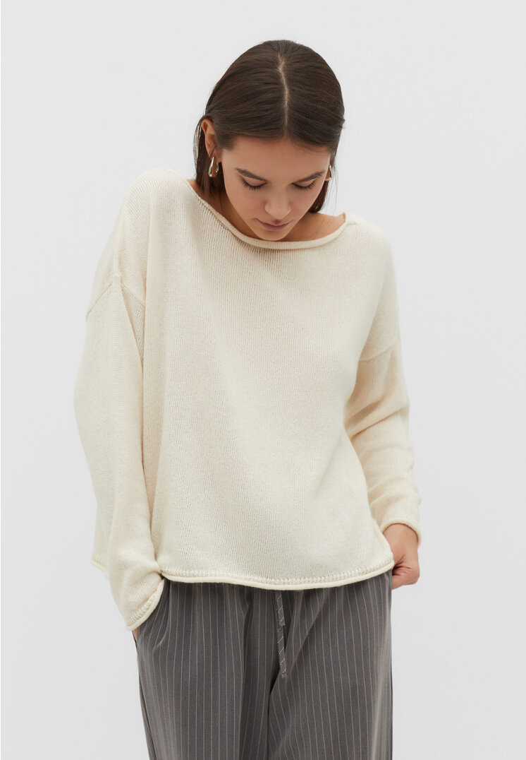 

Stradivarius Dzianinowy sweter z dekoltem w łódkę Waniliowy L