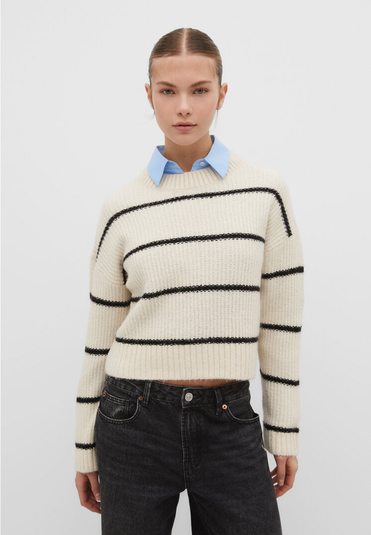 

Stradivarius Pullover mit Rundausschnitt und Querstreifen Vanille S