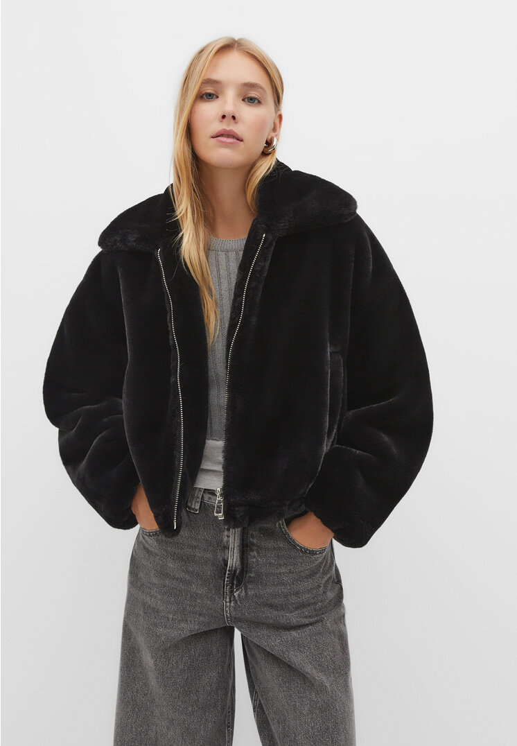 

Stradivarius Weiche Kunstfelljacke Schwarz XS