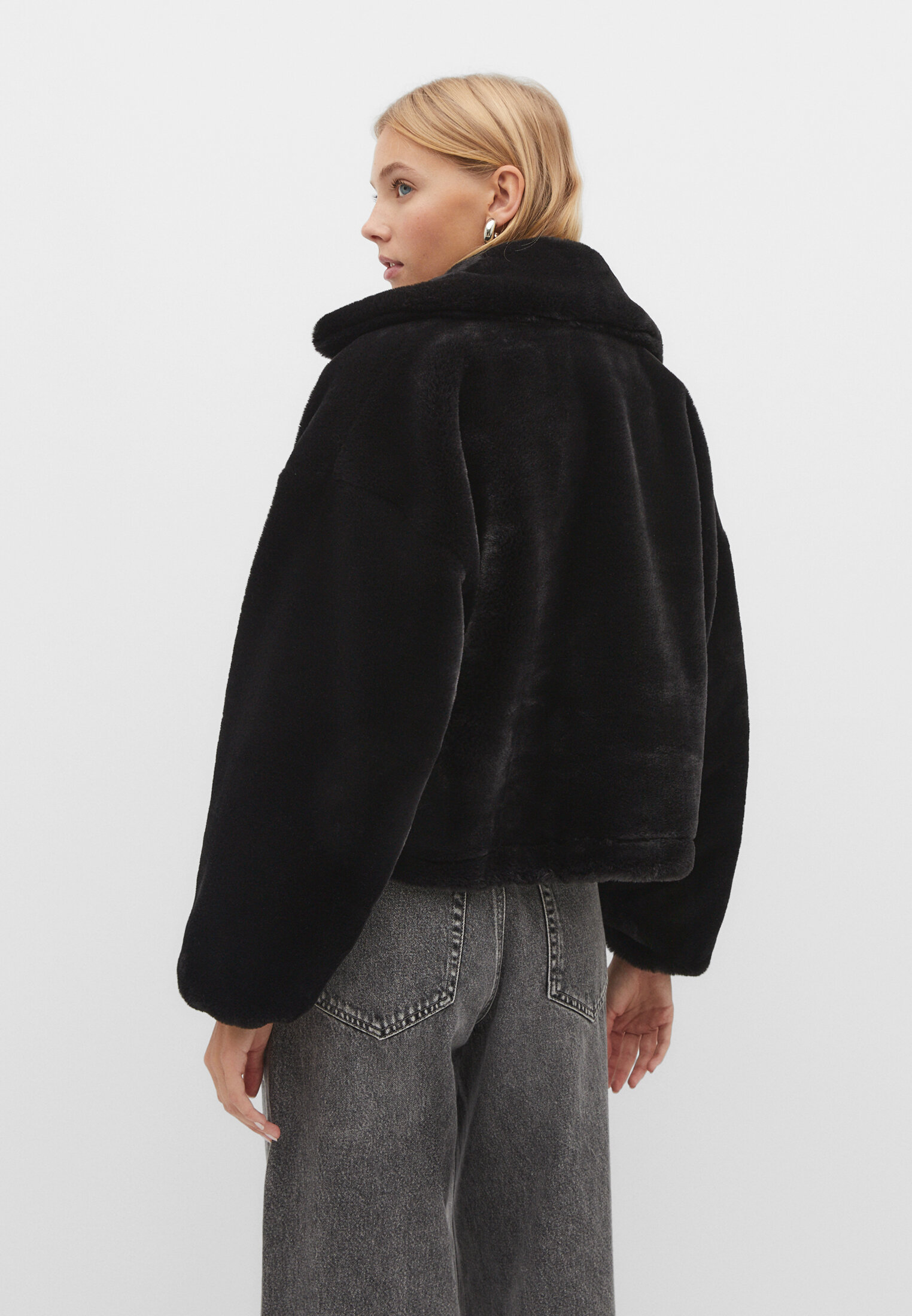 Stradivarius faux outlet fur coat