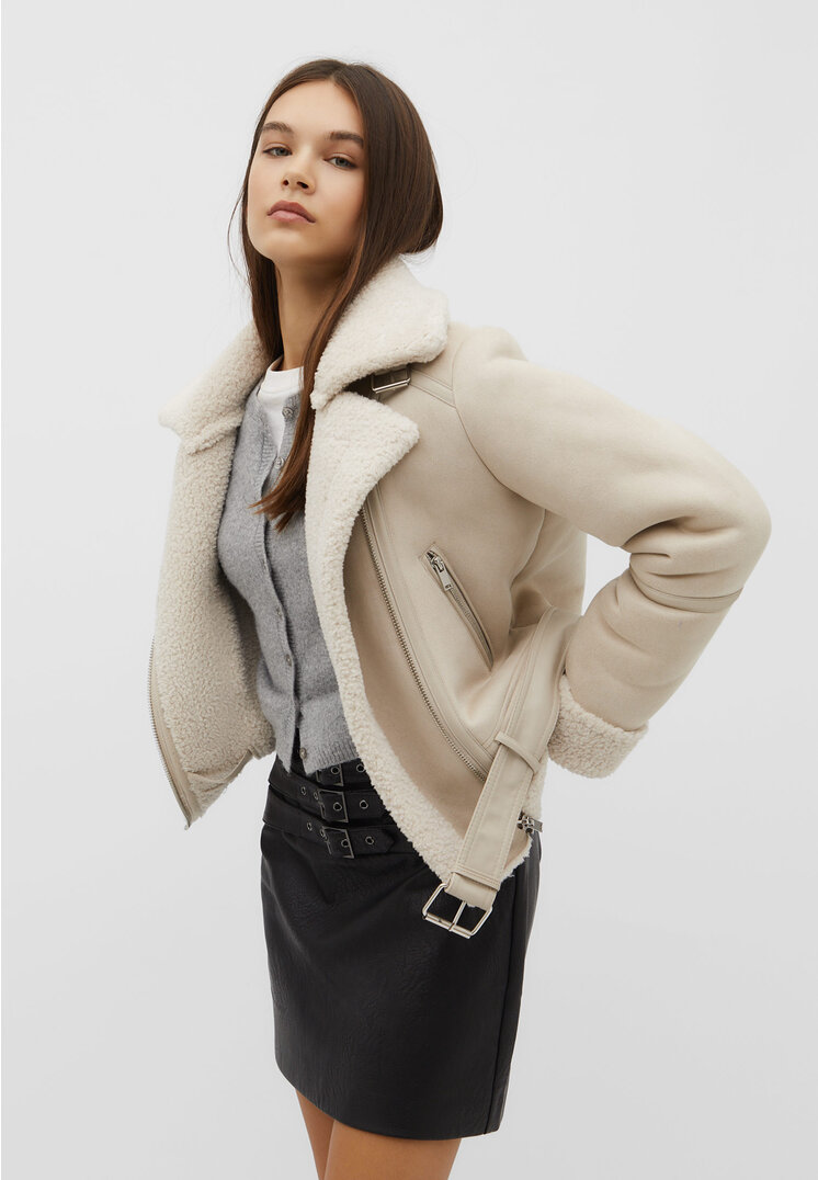 

Stradivarius Doubleface-Bikerjacke aus Wildlederimitat Ecru L