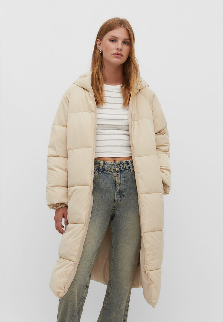 

Stradivarius Langer Steppmantel Vanille XL
