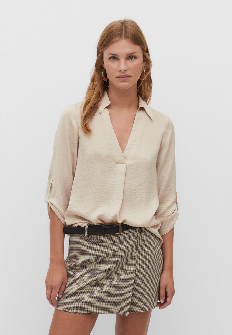 

Stradivarius Fließende Satinbluse mit V-Ausschnitt Steingrau XS