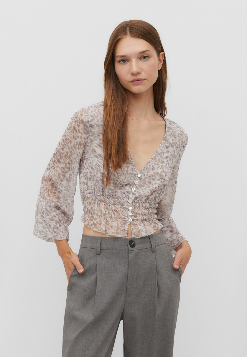 Chiffon blouse with elastic