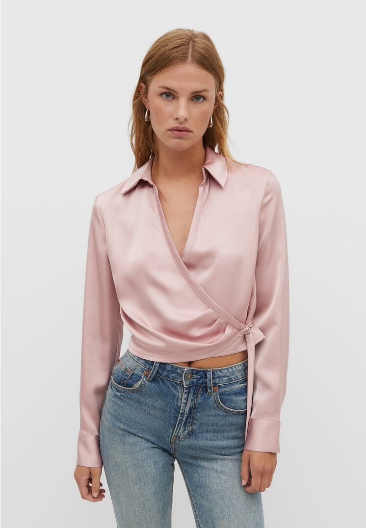 

Stradivarius Kurzes Hemd aus Satin im Balletlook Pastellrosa XL