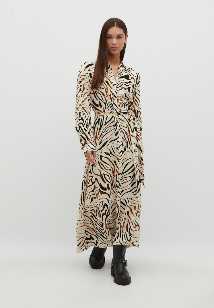 Stradivarius Langes Hemdkleid Ecru XS