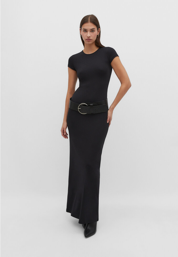 

Stradivarius Langes Strickkleid mit kurzen Ärmeln Schwarz L