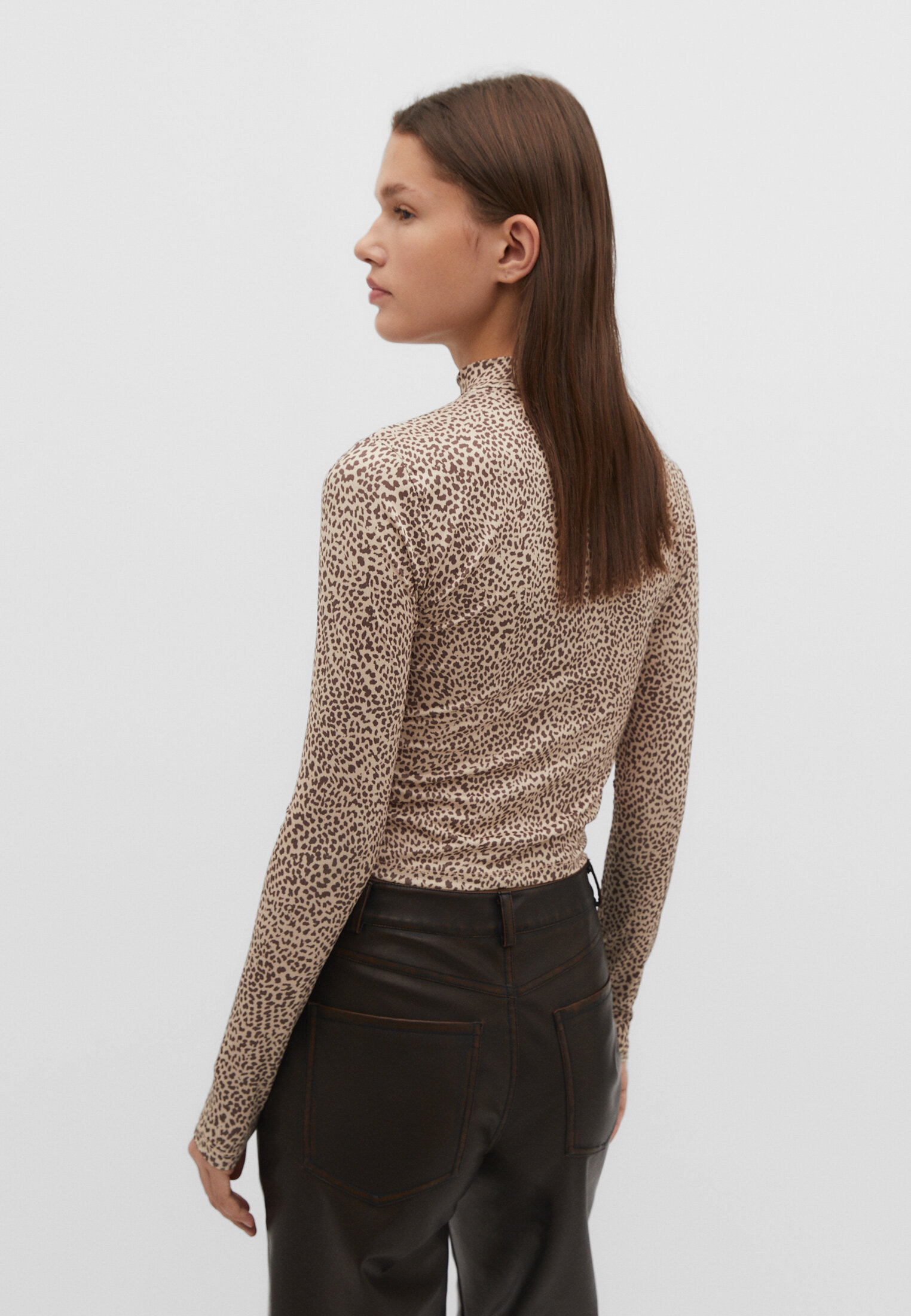 Leopard print sales mock turtleneck