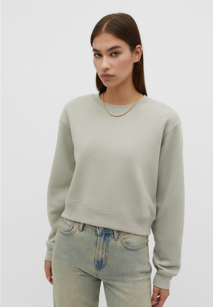 

Stradivarius Basic-Sweatshirt im Cropped-Stil Khaki M