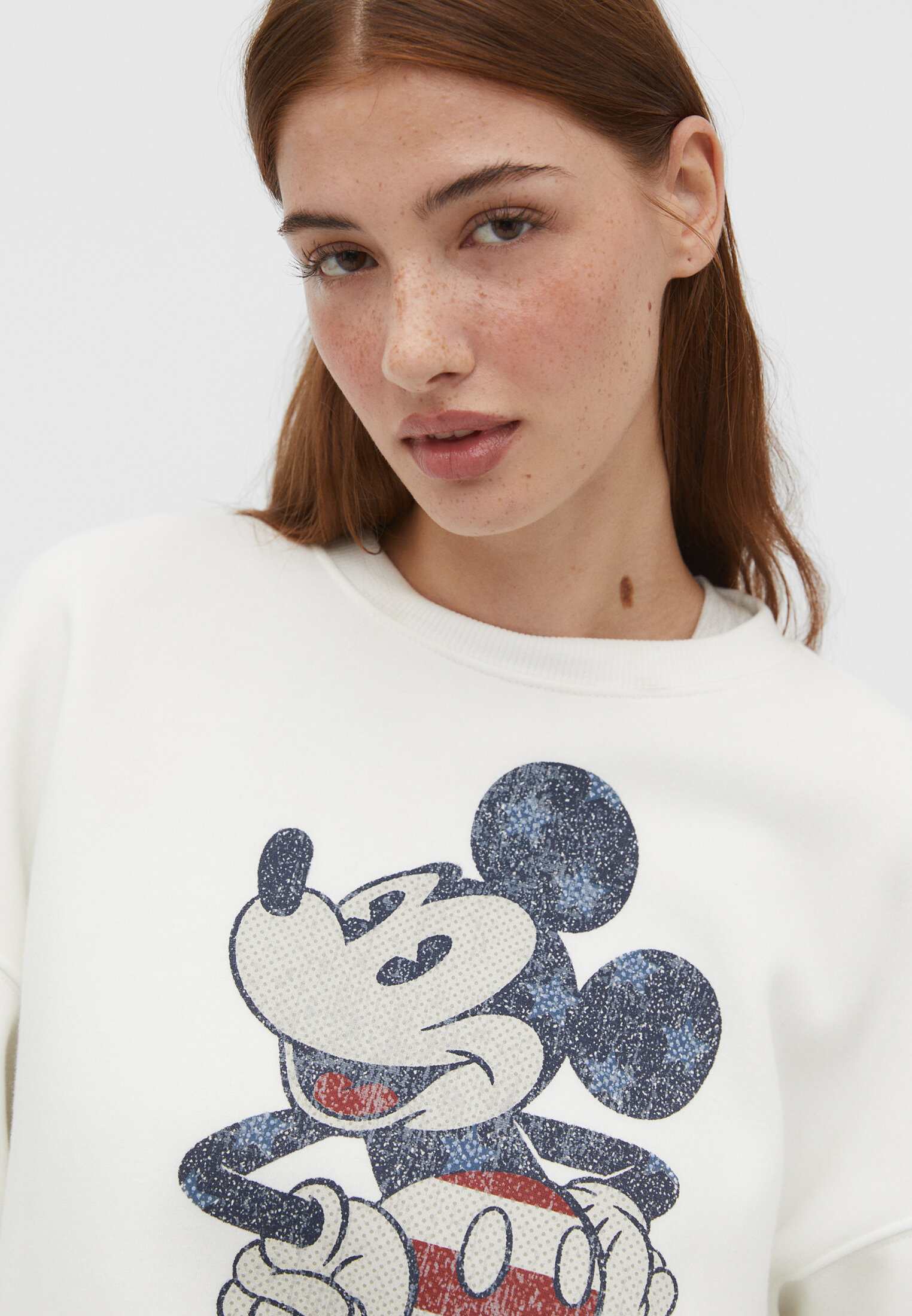 Sudadera store mickey stradivarius