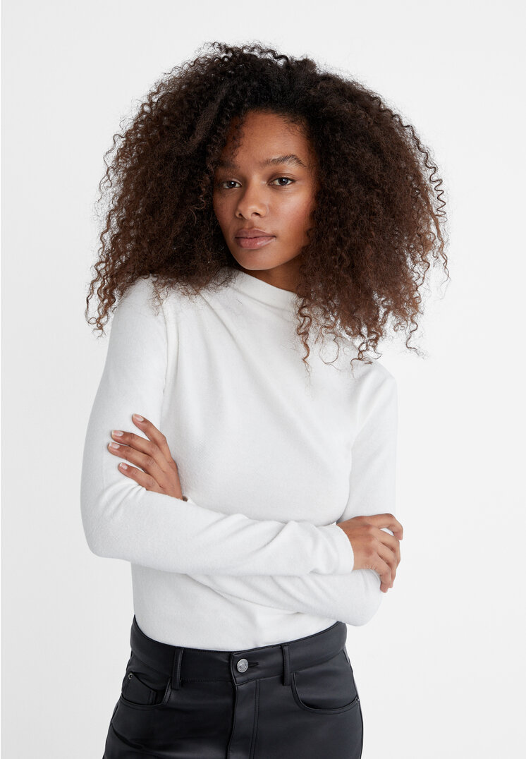 

Stradivarius Weiches Shirt Ecru XS