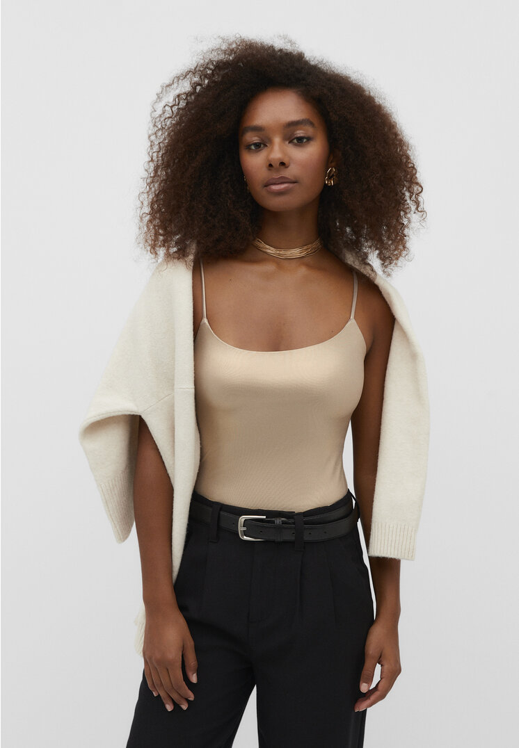 

Stradivarius Glänzender Body Goldfarben M