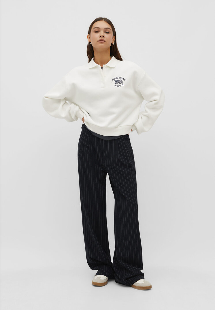 Stradivarius Sweatshirt mit Polo-Kragen Ecru XS