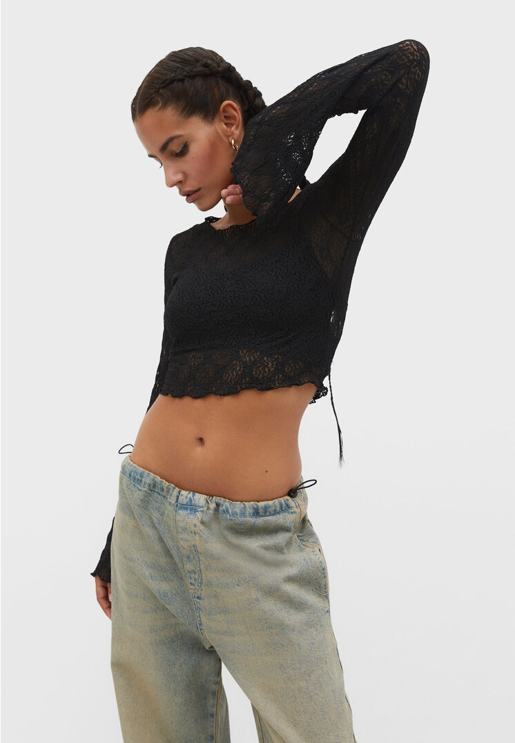 

Stradivarius Shirt mit ausgestellten Ärmeln und Spitzenkante Schwarz XS