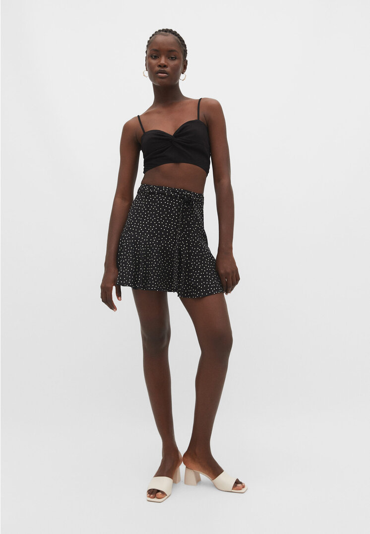 Vanilla Star, Shorts, Black Flower Flowing Shorts That Look Like Skirt