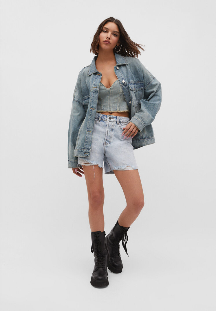 Stradivarius Bermudy jeansowe z przetarciami Niebieski denim 38