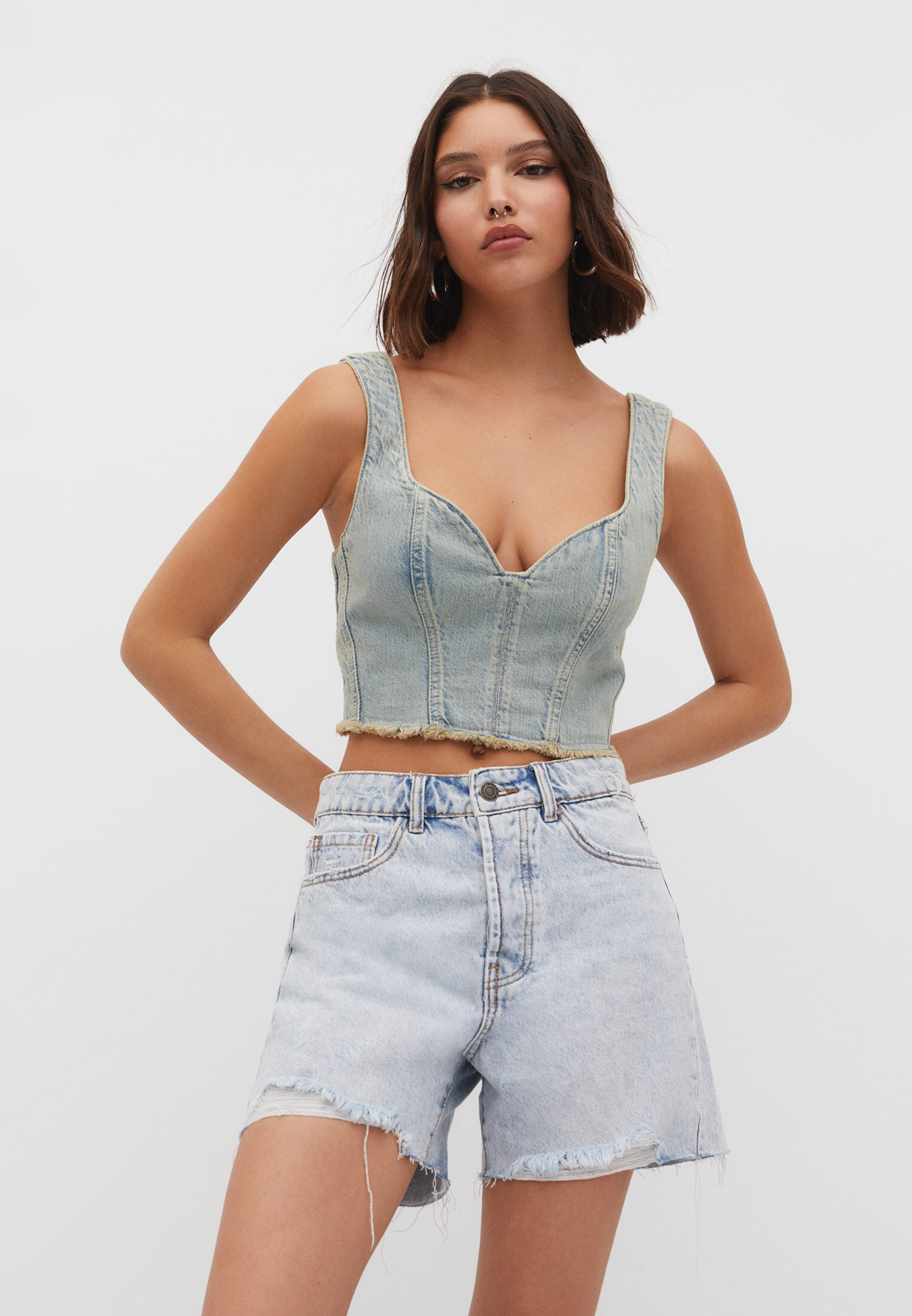 Short denim online stradivarius