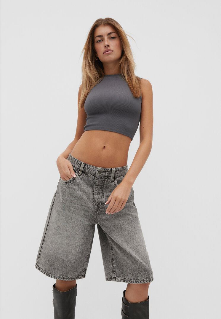 

Stradivarius Bermudy baggy Czarny denim 38