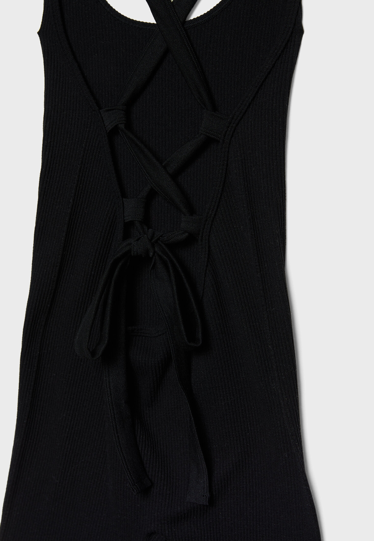 Mono negro mujer online stradivarius