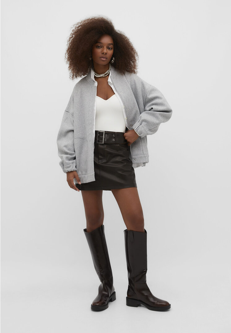 

Stradivarius Body mit Herzausschnitt Ecru L