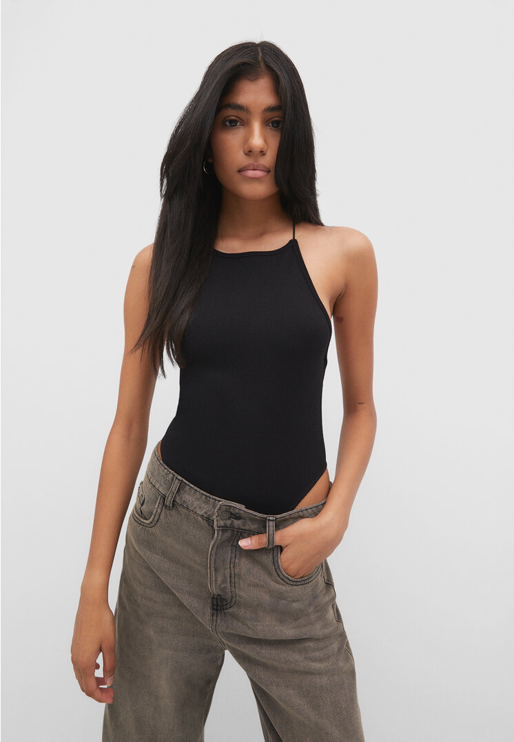 

Stradivarius Nahtloser Body mit modischem Rücken Schwarz XL