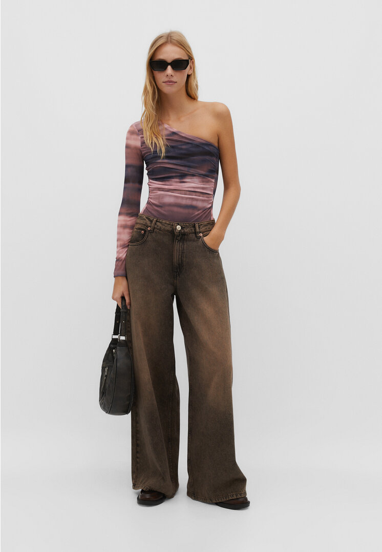 

Stradivarius Asymmetrischer Body aus Tüll mit Print Hellbeige S