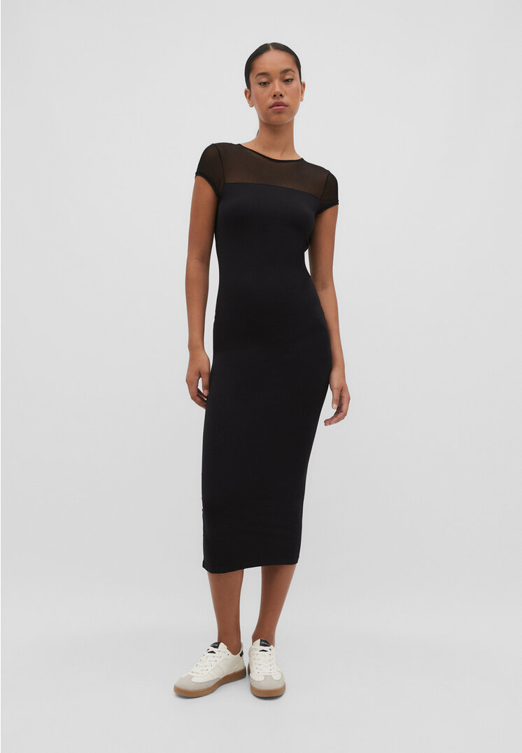 

Stradivarius Körpernah geschnittenes Midikleid aus Tüll Schwarz M