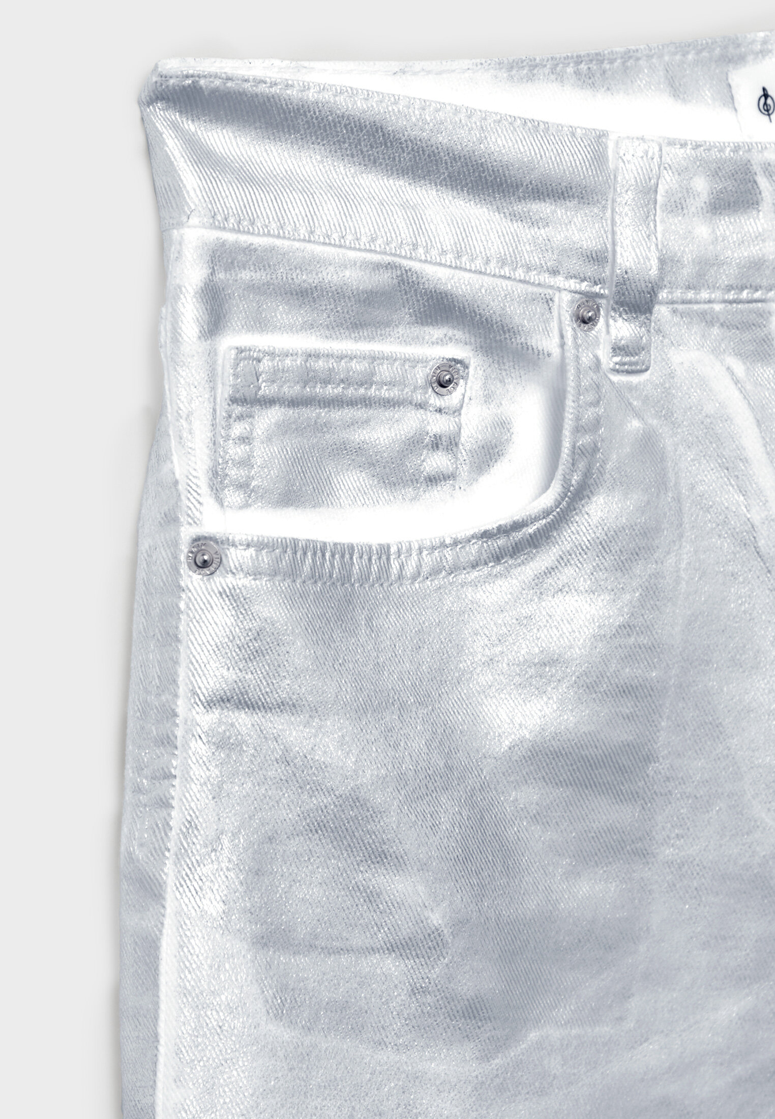 Jeans blancos online stradivarius