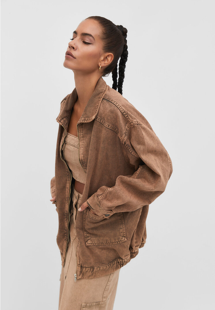 Stradivarius Oversize-Jacke mit Taschen Braun L