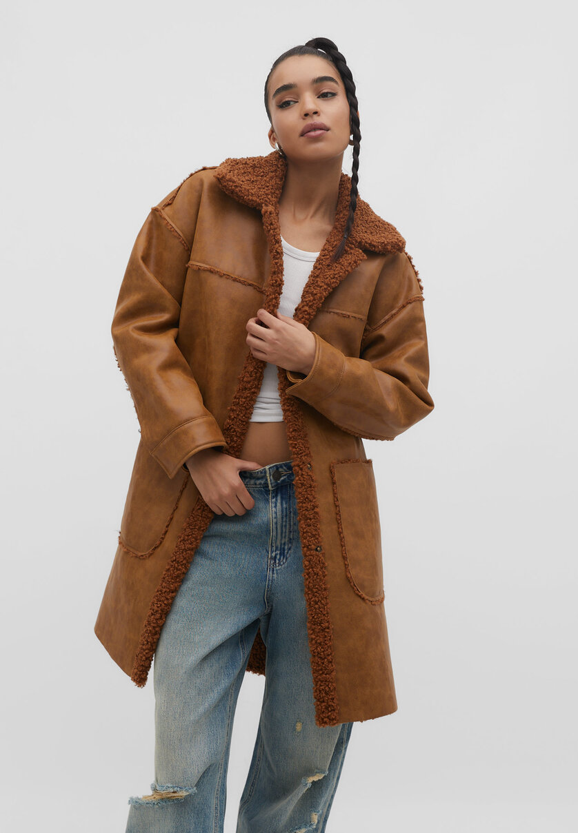 Koženkový kabát s dvojitou textúrou