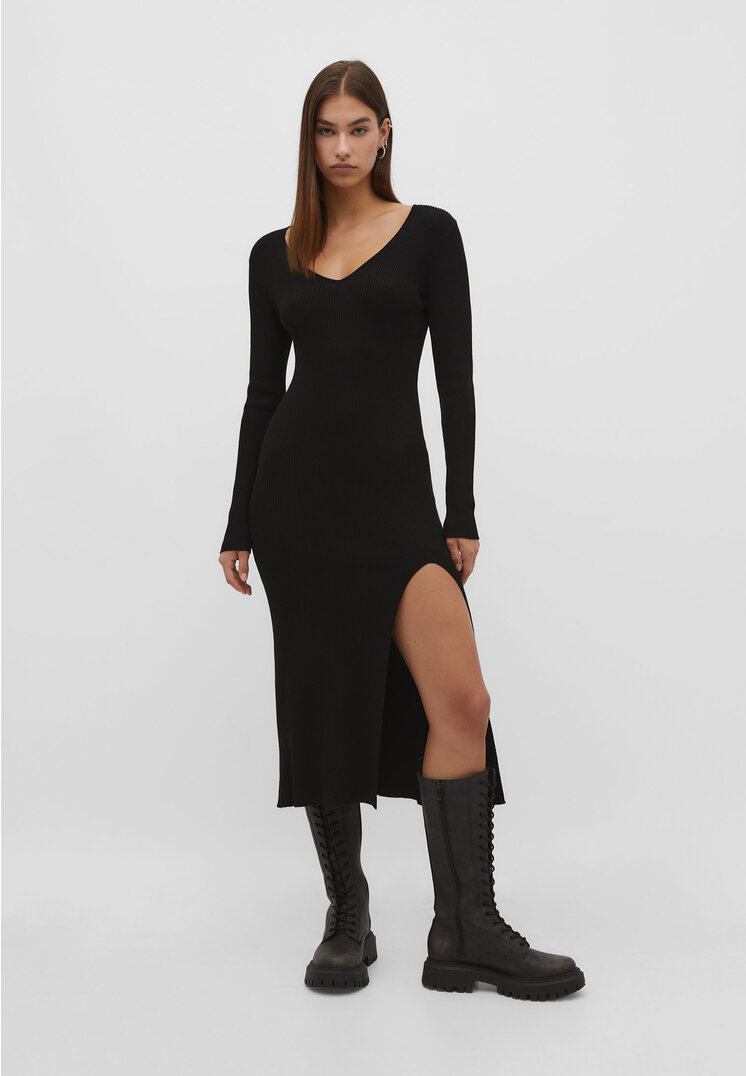 

Stradivarius Midi-Strickkleid mit V-Ausschnitt Schwarz XS