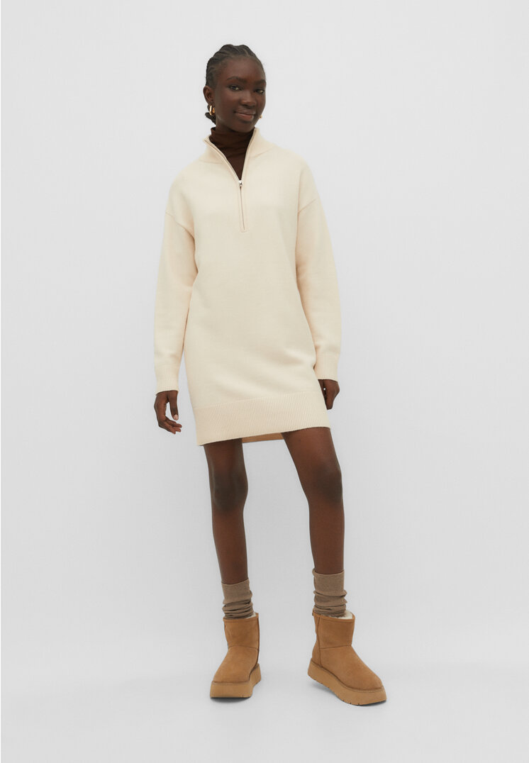 

Stradivarius Strickkleid mit Reißverschluss Vanille L