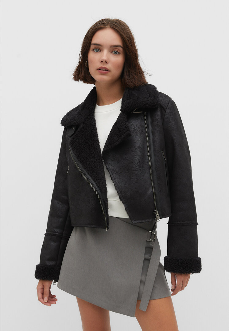 

Stradivarius Doubleface-Jacke im Vintage-Look Schwarz M