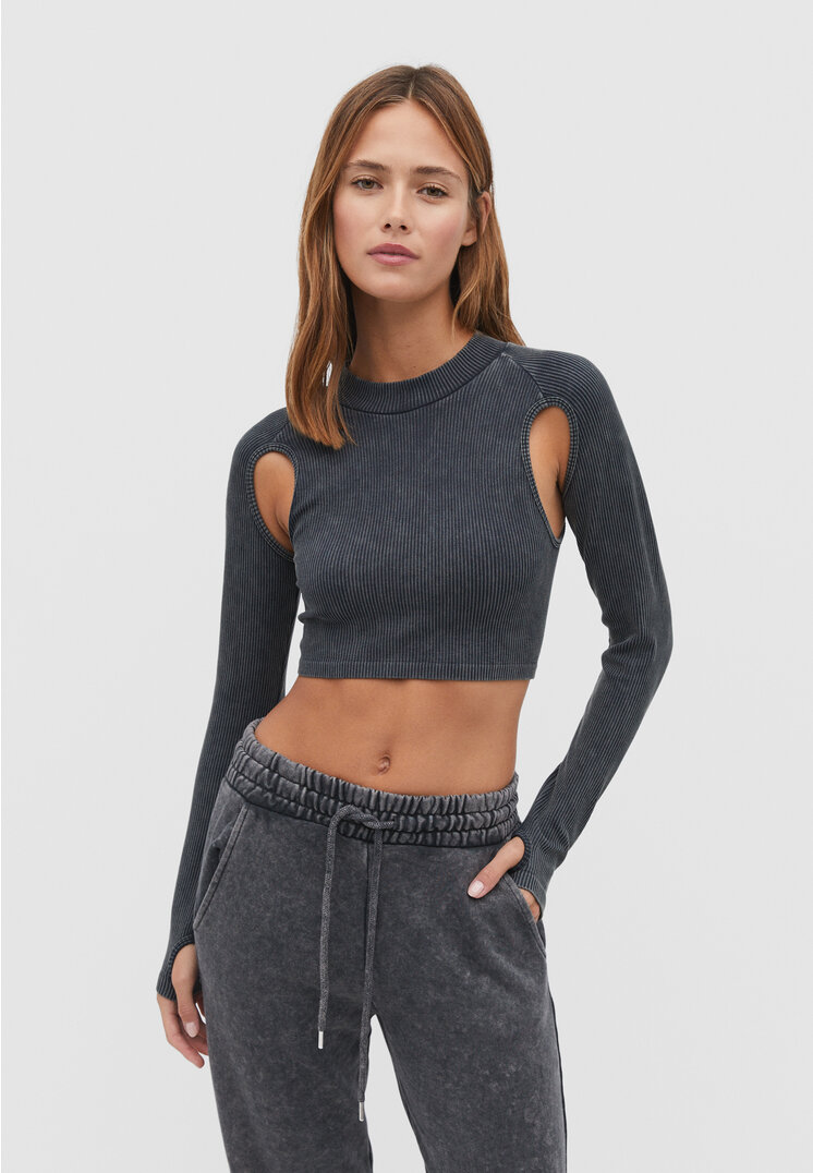 Seamless cut-out crop top - Women's Tops and Bodysuits