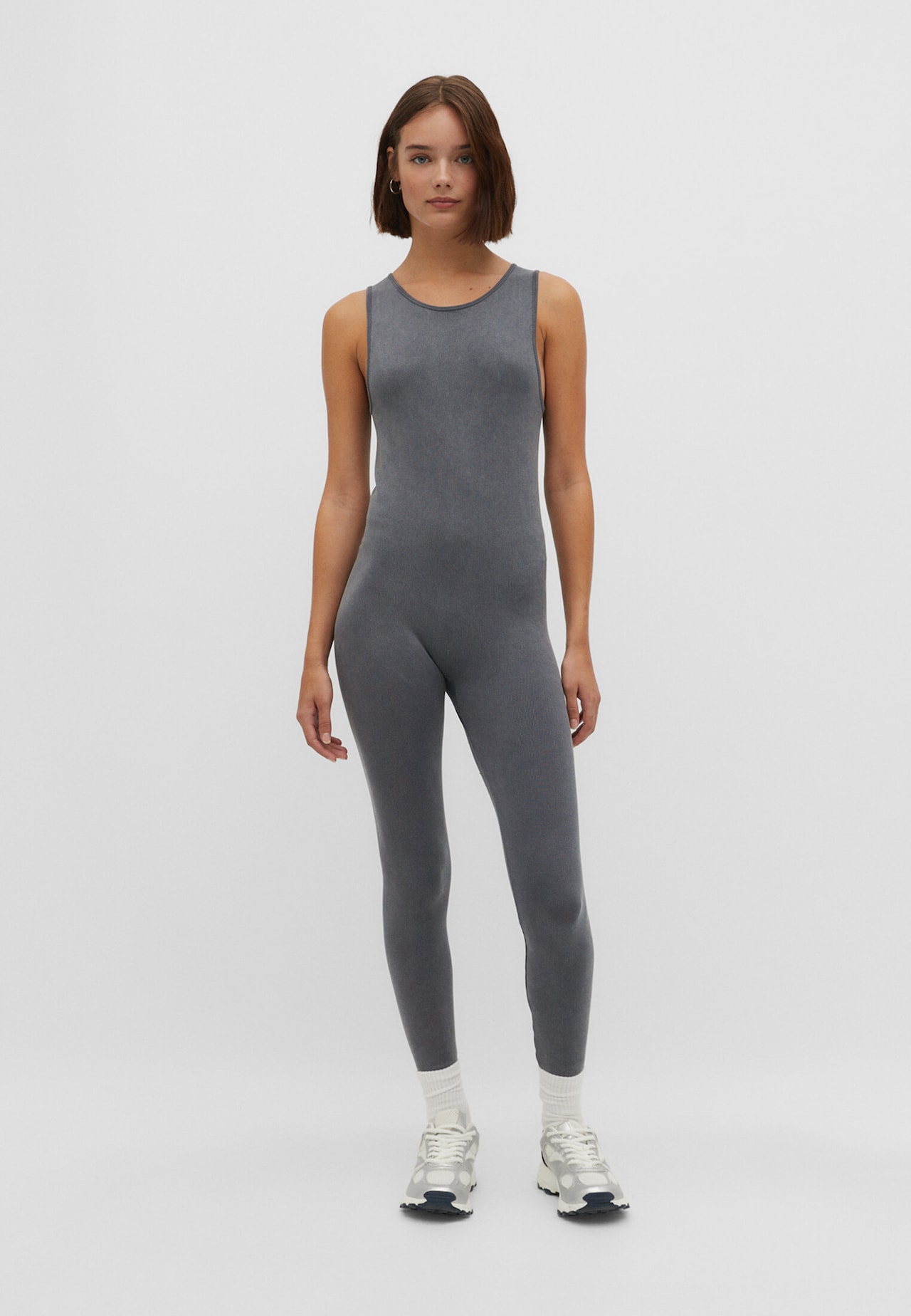 Seamless jumpsuit with low-cut back