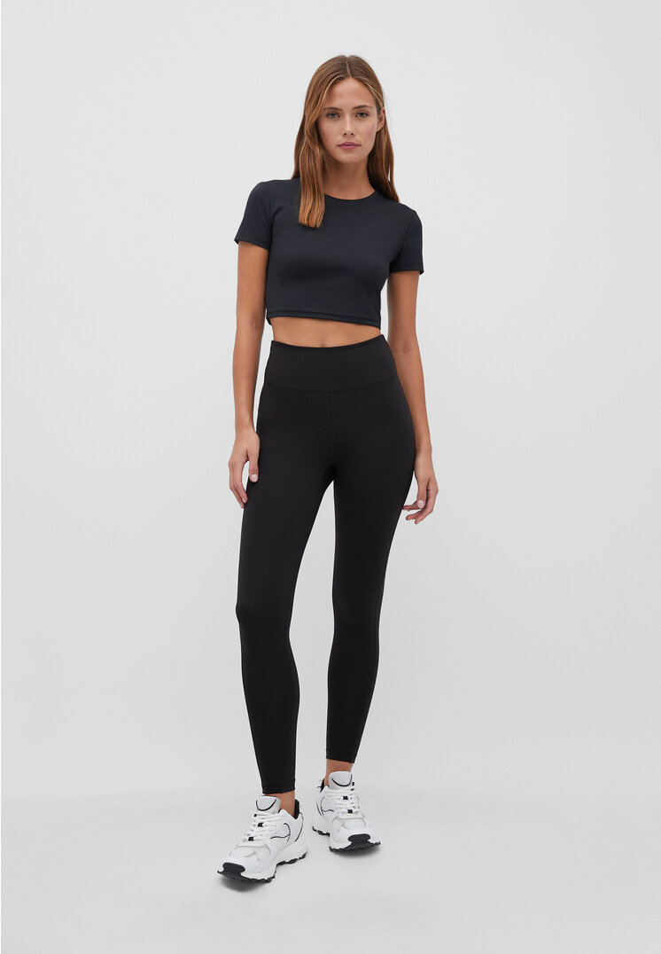 

Stradivarius Sportleggins Sculpt Schwarz M