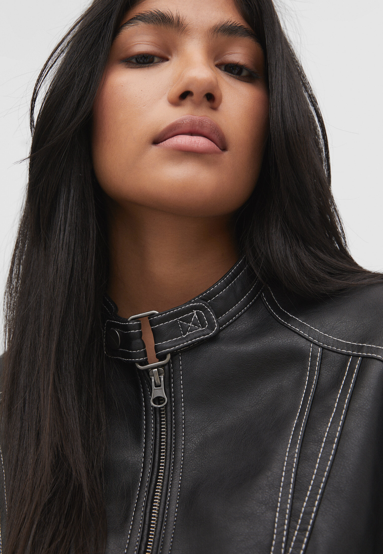 Contrasting 2024 biker jacket