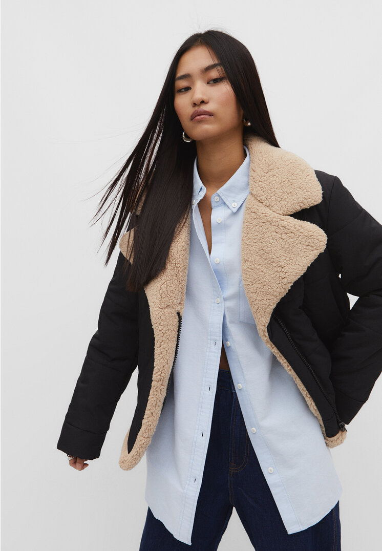 

Stradivarius Doubleface Nylonjacke Schwarz XL