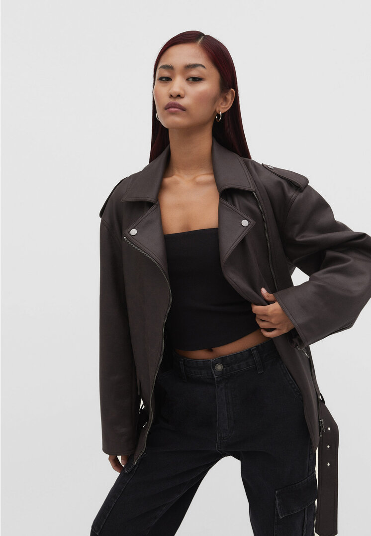 

Stradivarius Oversize-Bikerjacke aus Wildlederimitat Braun L