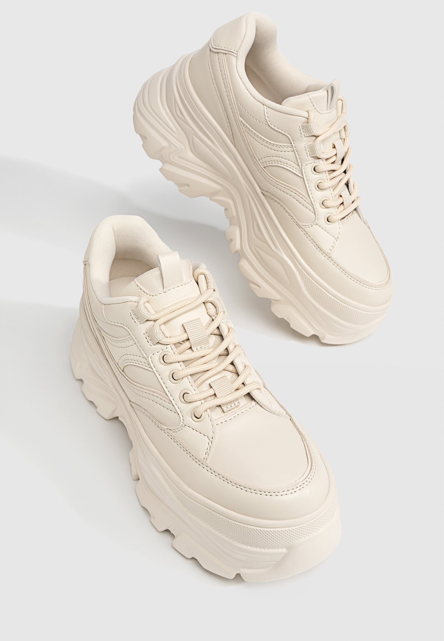 Sapatilhas desportivas chunky XL Moda de mulher Stradivarius