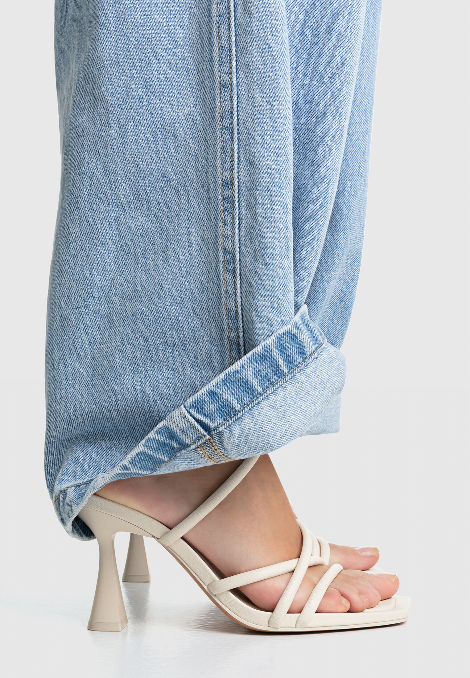 Sandale a talon stradivarius deals