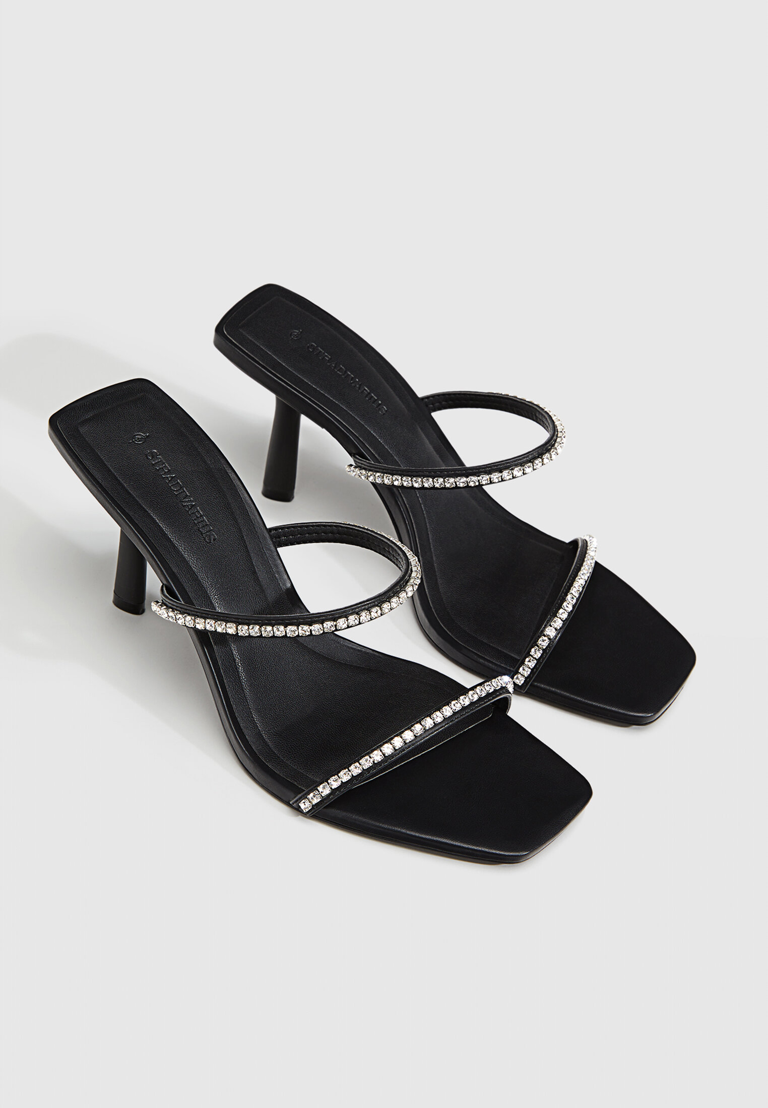 Stradivarius sandales talons store