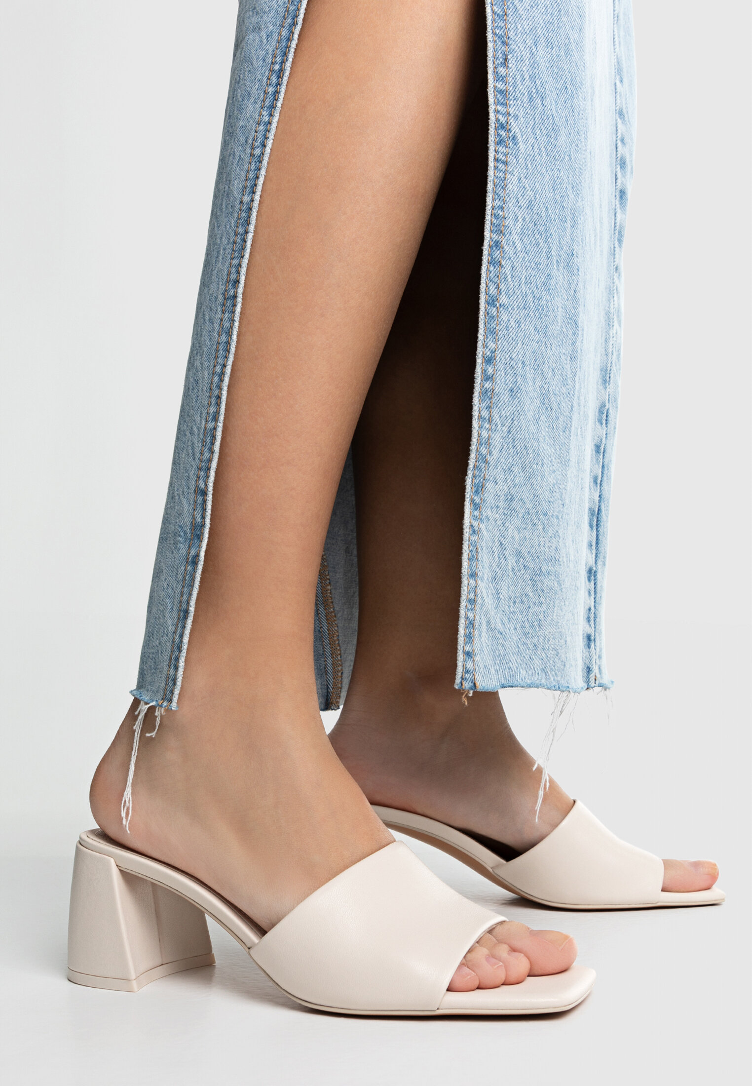 Mules a talon stradivarius clearance