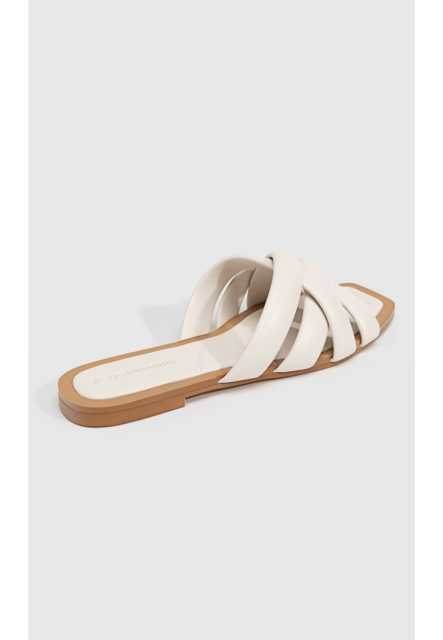 Sandalias planas trenzadas